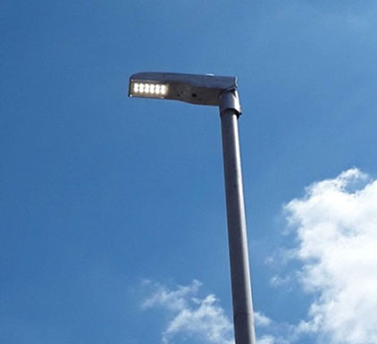 LED roadway lantern